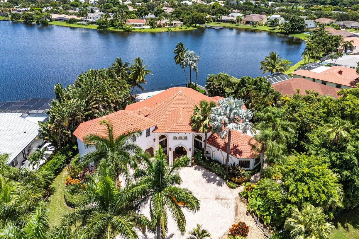 South Florida Real Estate | View 17654 Bocaire Way | Listing