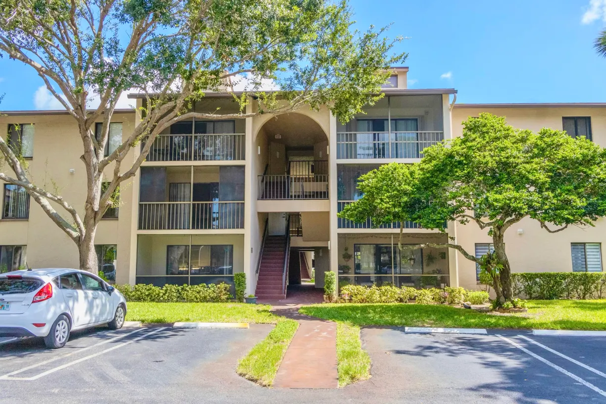 South Florida Real Estate | View 209 Foxtail Drive, H3 | 2 Beds, 2 Baths