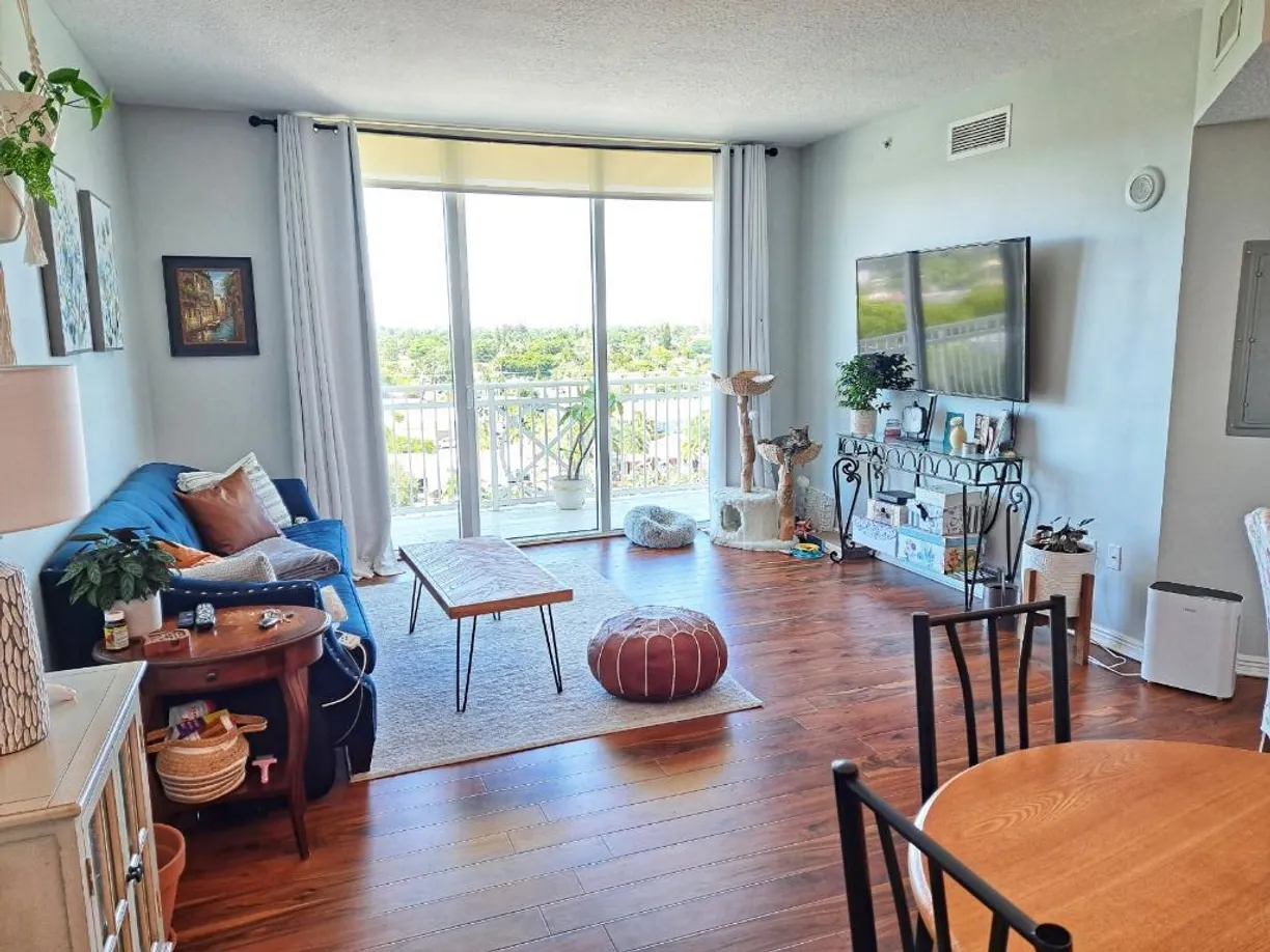 South Florida Real Estate | View 450 N Federal Highway, 801 | 1 Bed, 1 Bath