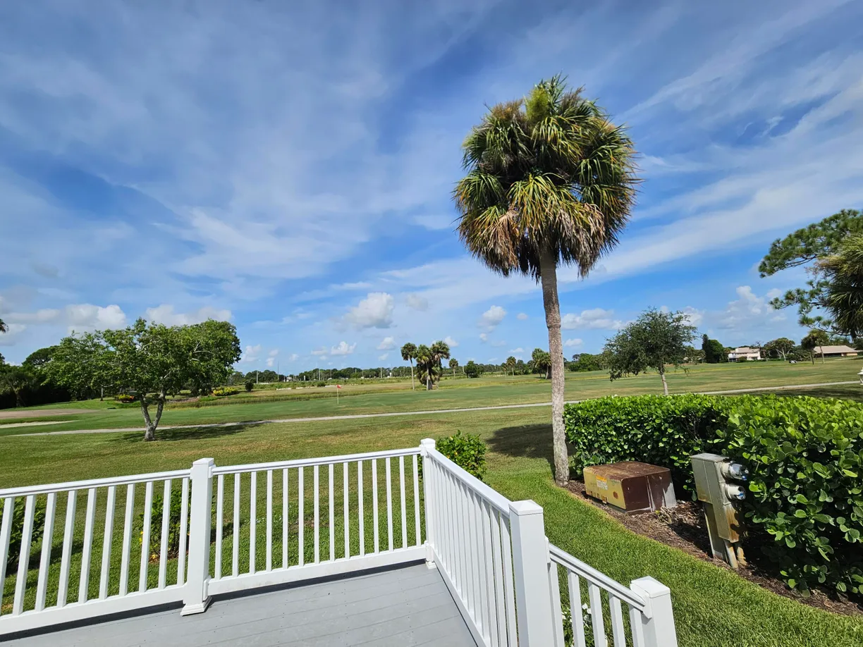 South Florida Real Estate | View 8004 SE Saratoga Drive | Listing