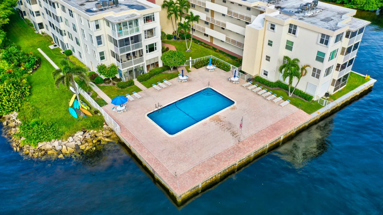South Florida Real Estate | View 1810 New Palm Way, 318 | 2 Beds, 2 Baths