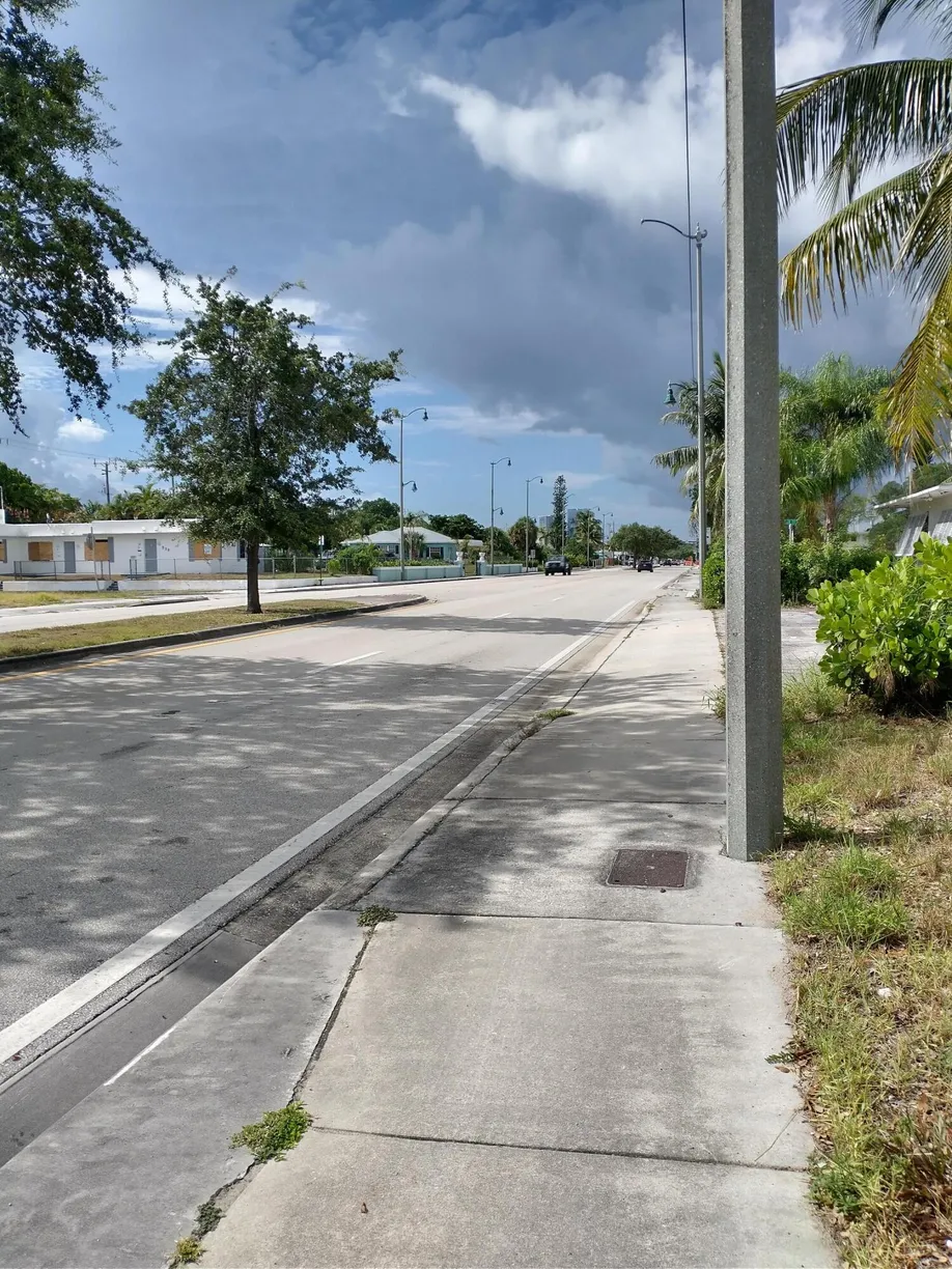 South Florida Real Estate | View 2907 Broadway Avenue | Listing