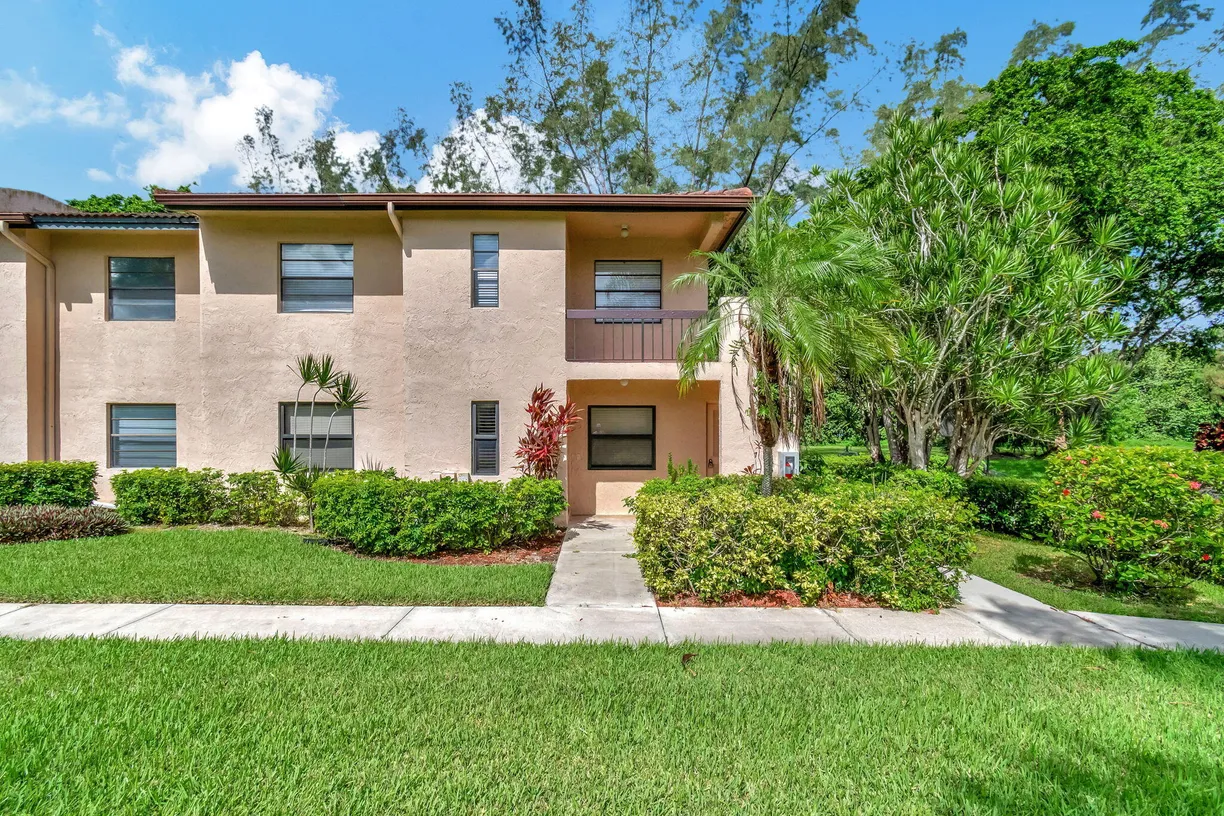 South Florida Real Estate | View 9282 Vista Del Lago, G | Listing
