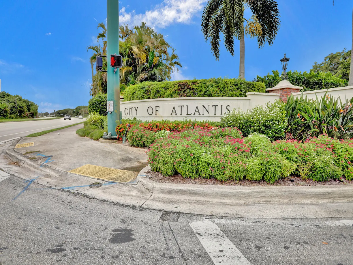 South Florida Real Estate | View 340 Orange Tree Drive, 3 | 2 Beds, 2 Baths