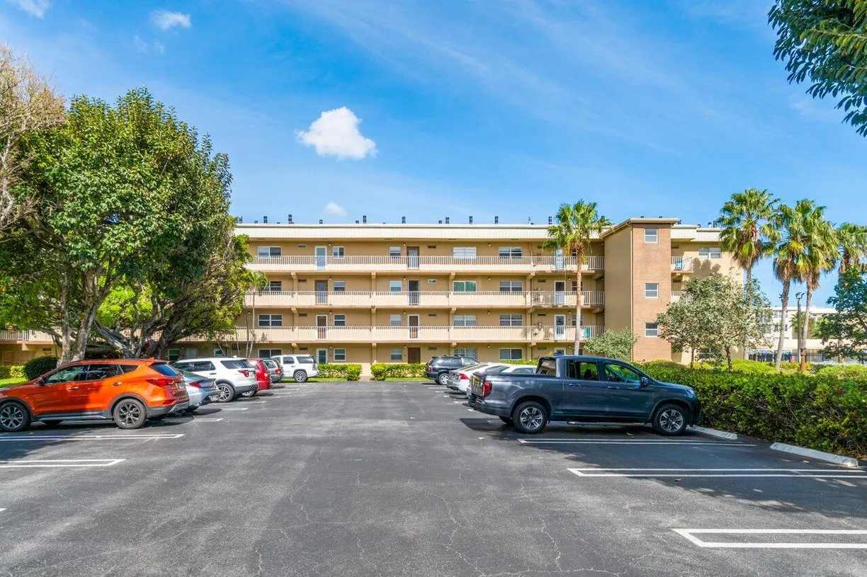 South Florida Real Estate | View 2400 NE 1st Lane, 415 | 2 Beds, 2 Baths