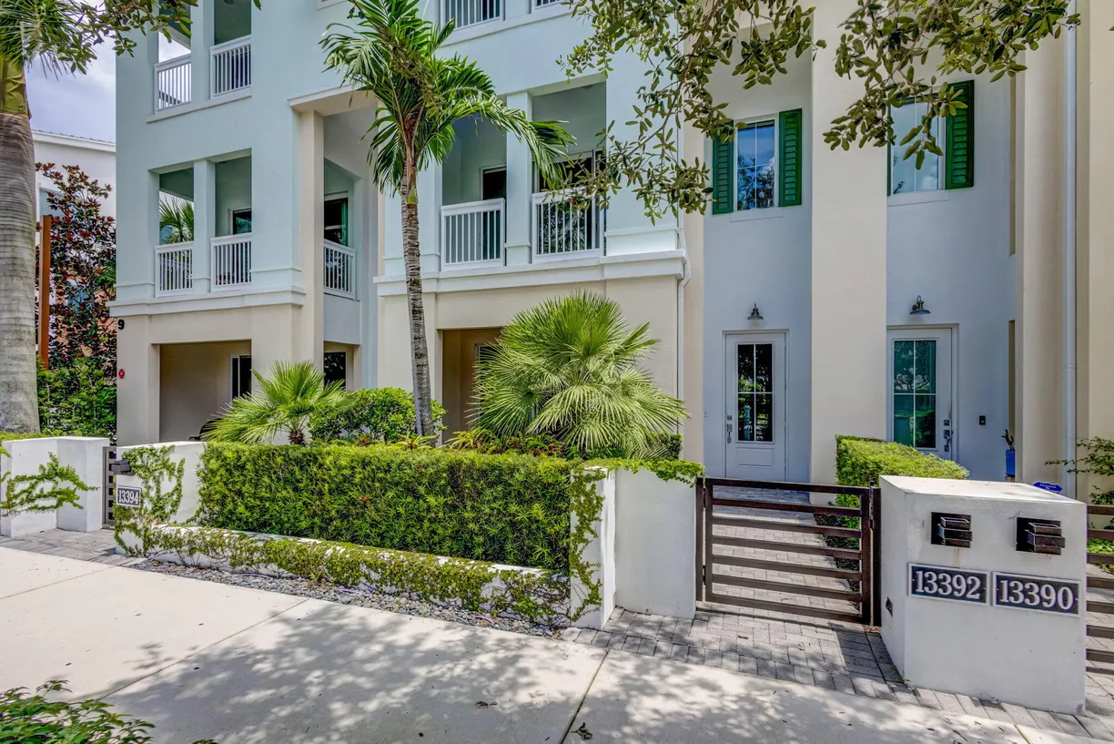 South Florida Real Estate | View 13392 Alton Road | Listing