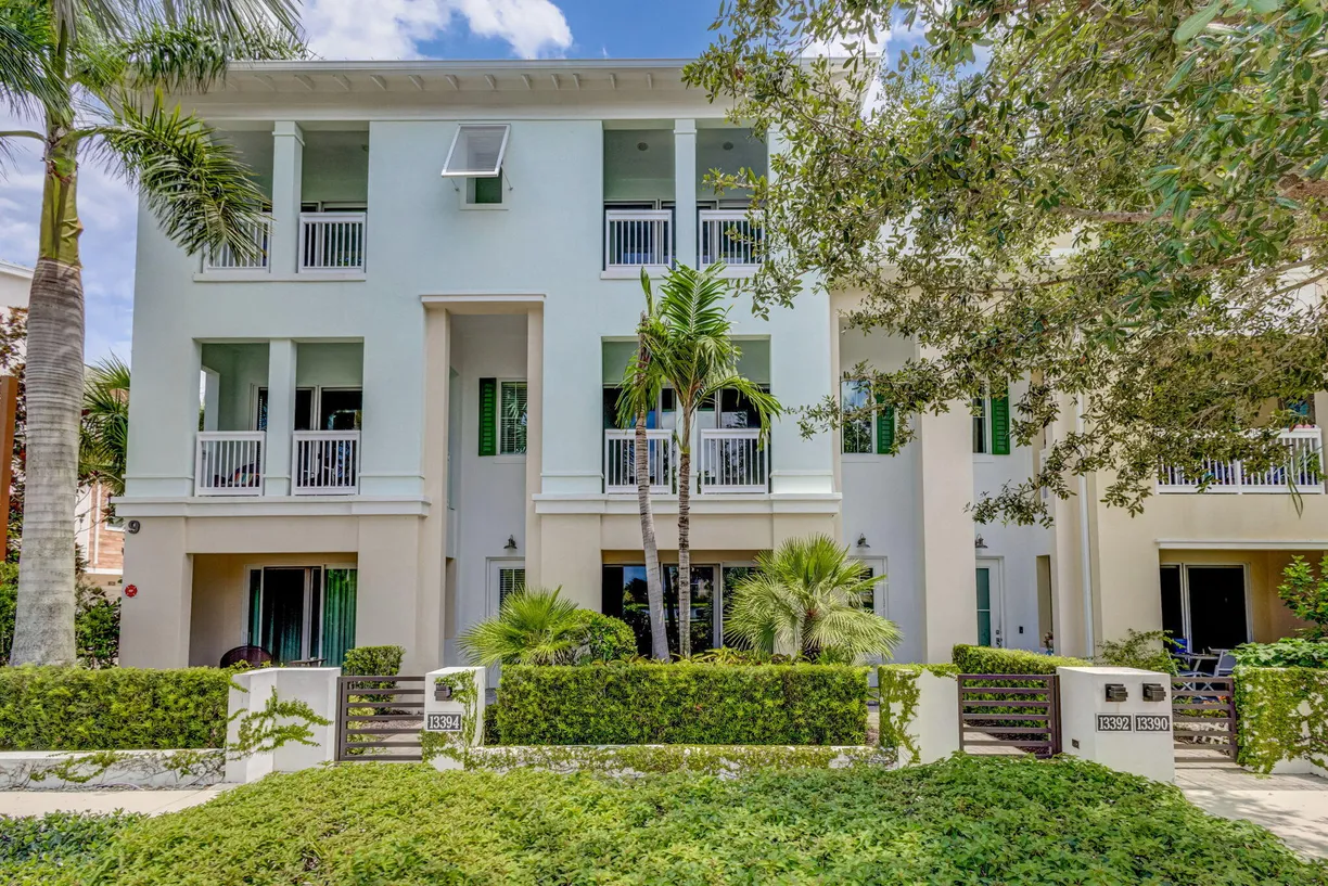 South Florida Real Estate | View 13392 Alton Road | 4 Beds, 3 Baths