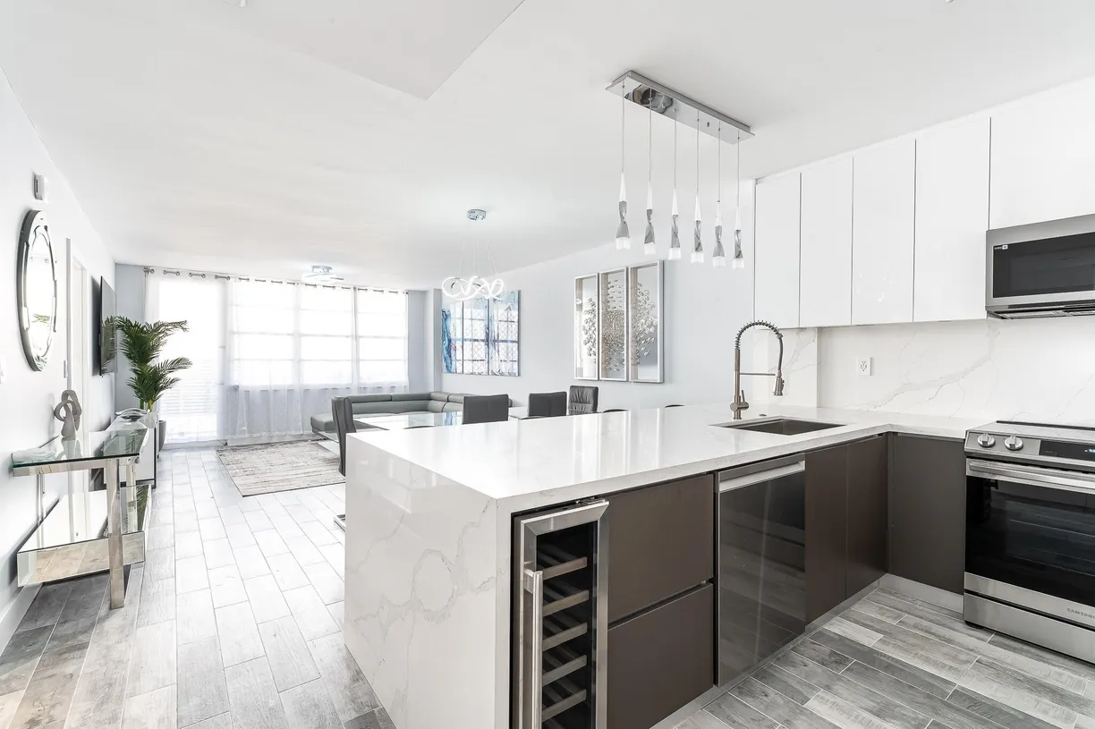 South Florida Real Estate | View 3725 S Ocean Drive, 1203 | 2 Beds, 2 Baths