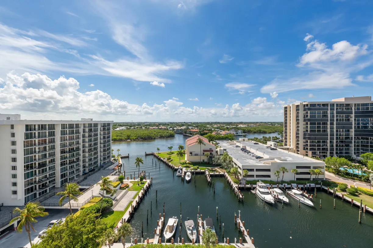 South Florida Real Estate | View 4748 S Ocean Boulevard, 1106 | 2 Beds, 2 Baths