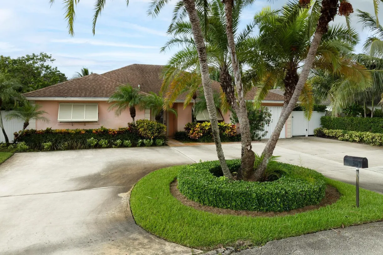 South Florida Real Estate | View 1912 Antigua Road | Listing