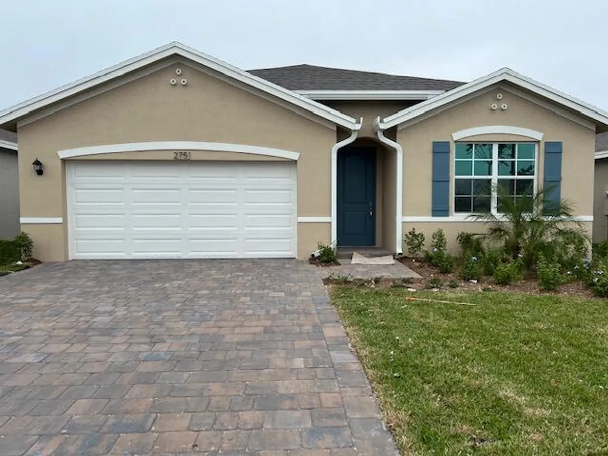 South Florida Real Estate | View 2751 NE Breezeway Circle | 4 Beds, 2 Baths