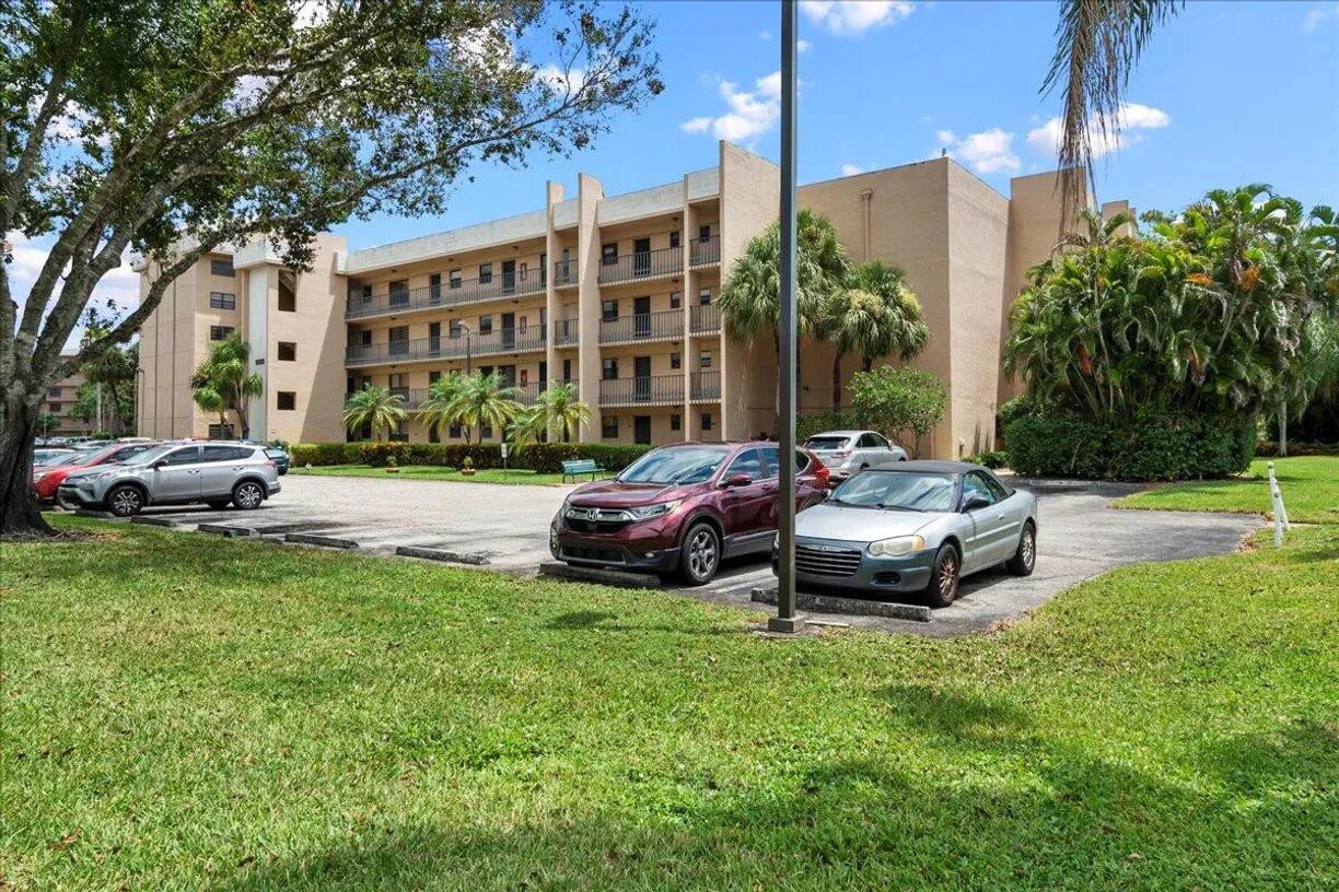 South Florida Real Estate | View 4760 Lucerne Lakes Boulevard, 105 | Listing