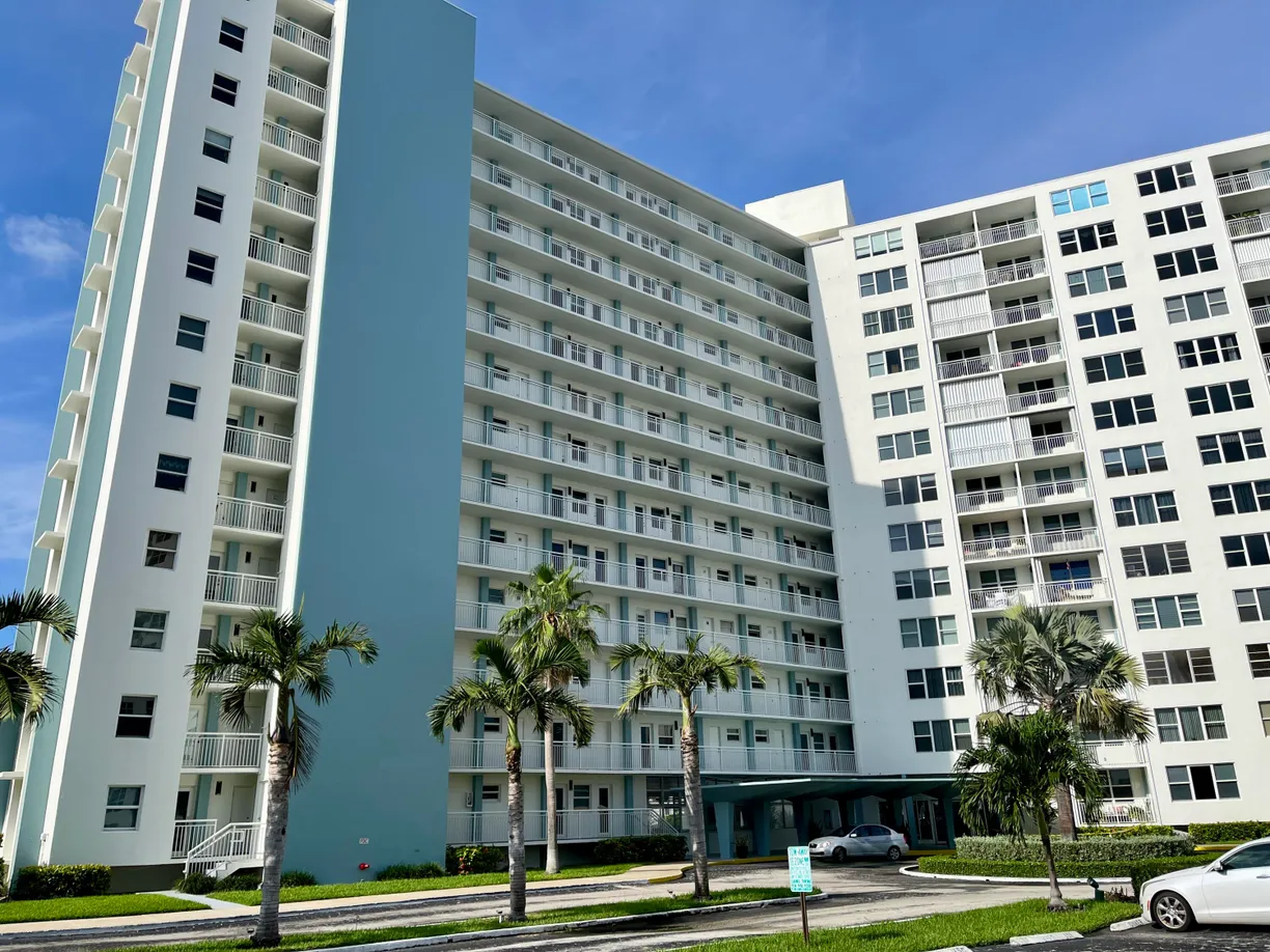 South Florida Real Estate | View 201 N Ocean Boulevard, 302 | Listing
