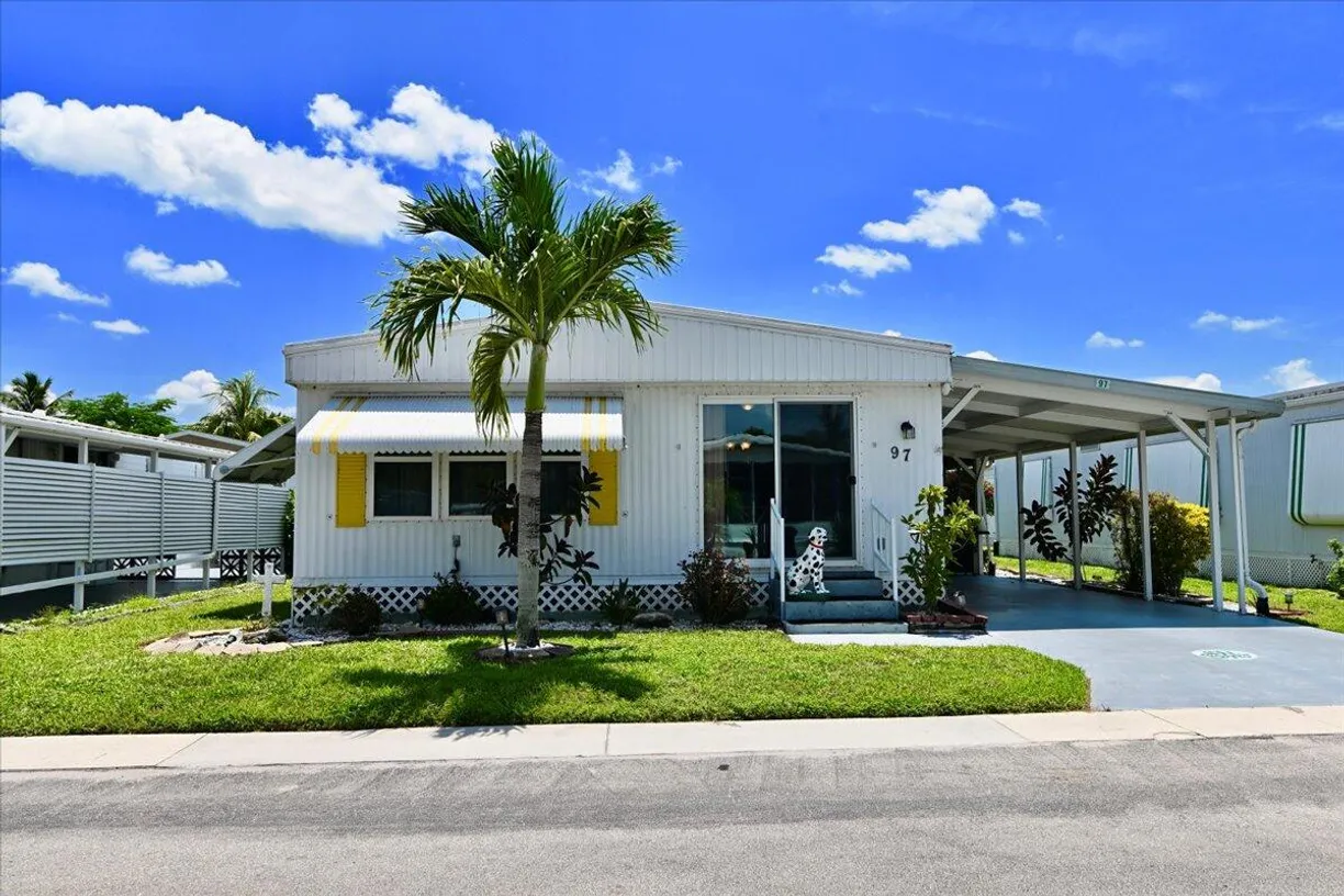 South Florida Real Estate | View 4800 SE Federal Highway, 97 | 2 Beds, 2 Baths