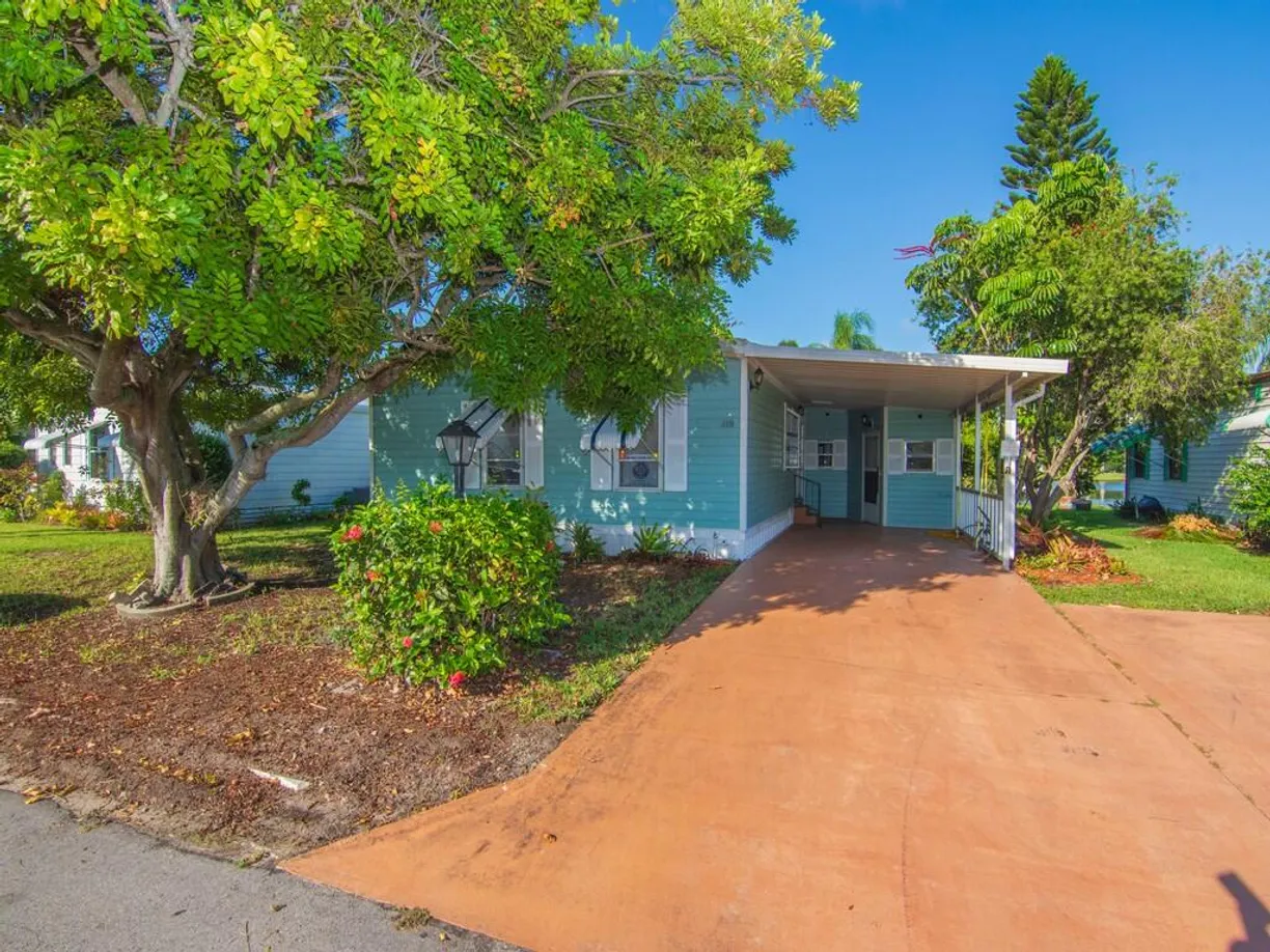 South Florida Real Estate | View 6910 SE Morningside Drive | Listing