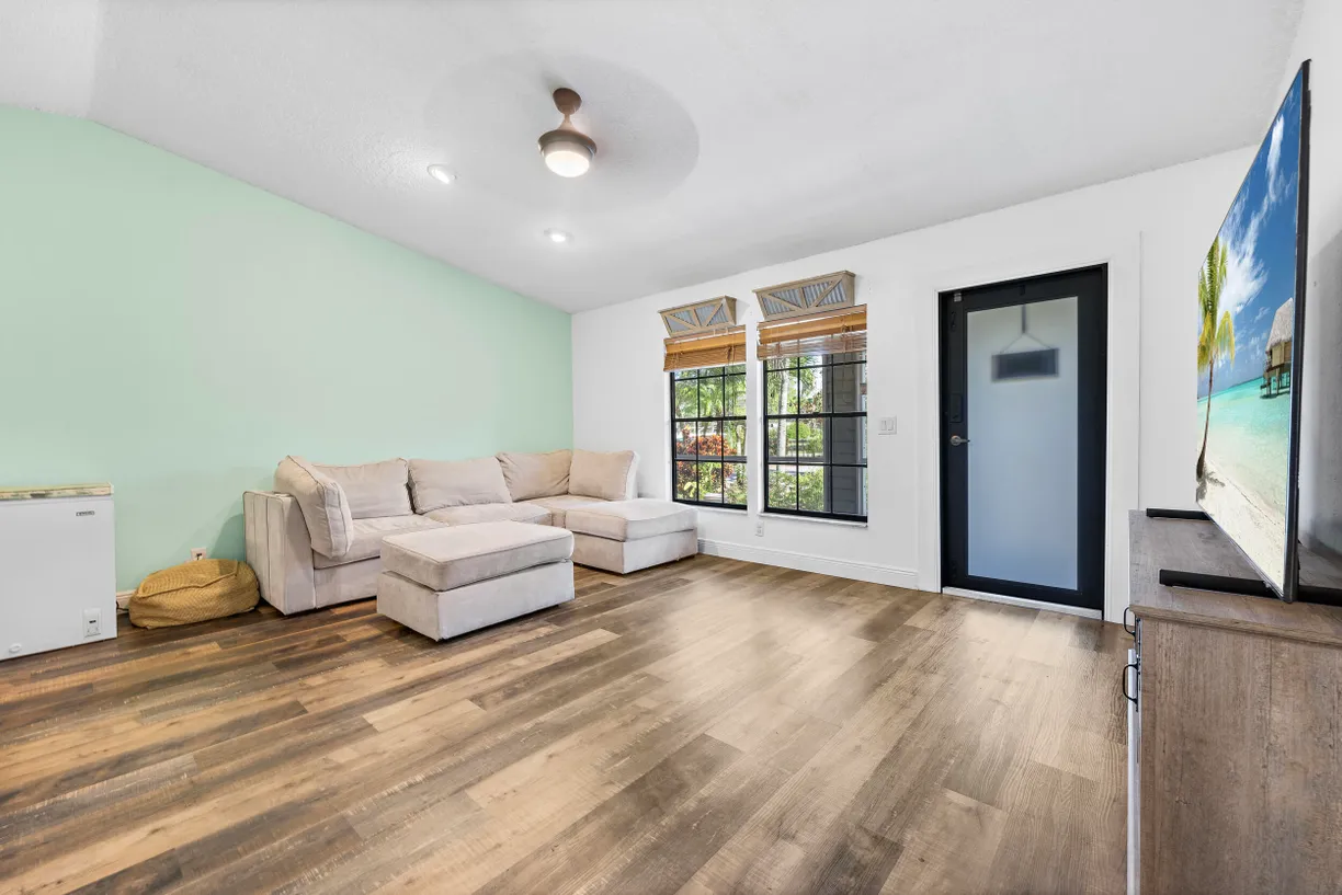 South Florida Real Estate | View 16112 E Edinburgh Drive | Listing