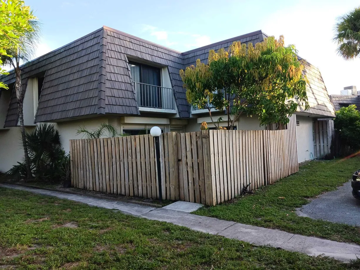 South Florida Real Estate | View 1907 N Congress Avenue | 3 Beds, 2 Baths