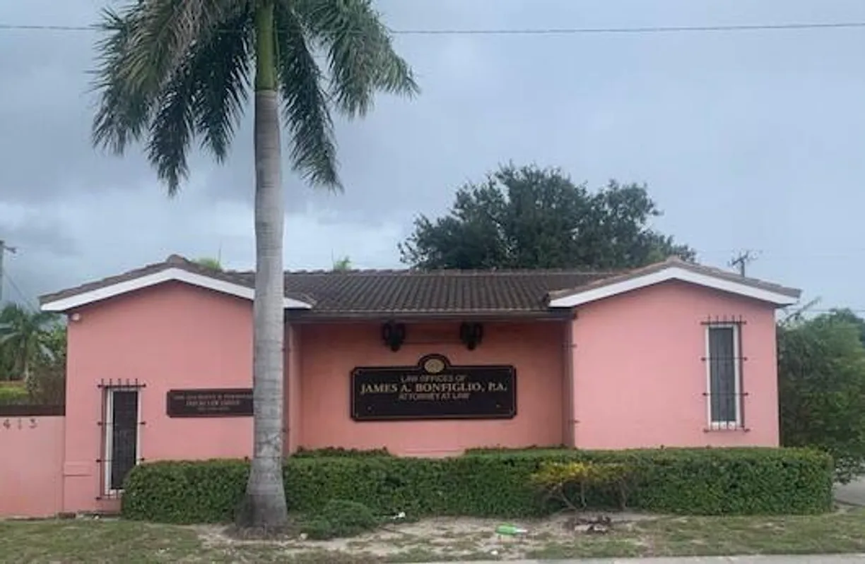 South Florida Real Estate | View 413 W Boynton Beach Boulevard