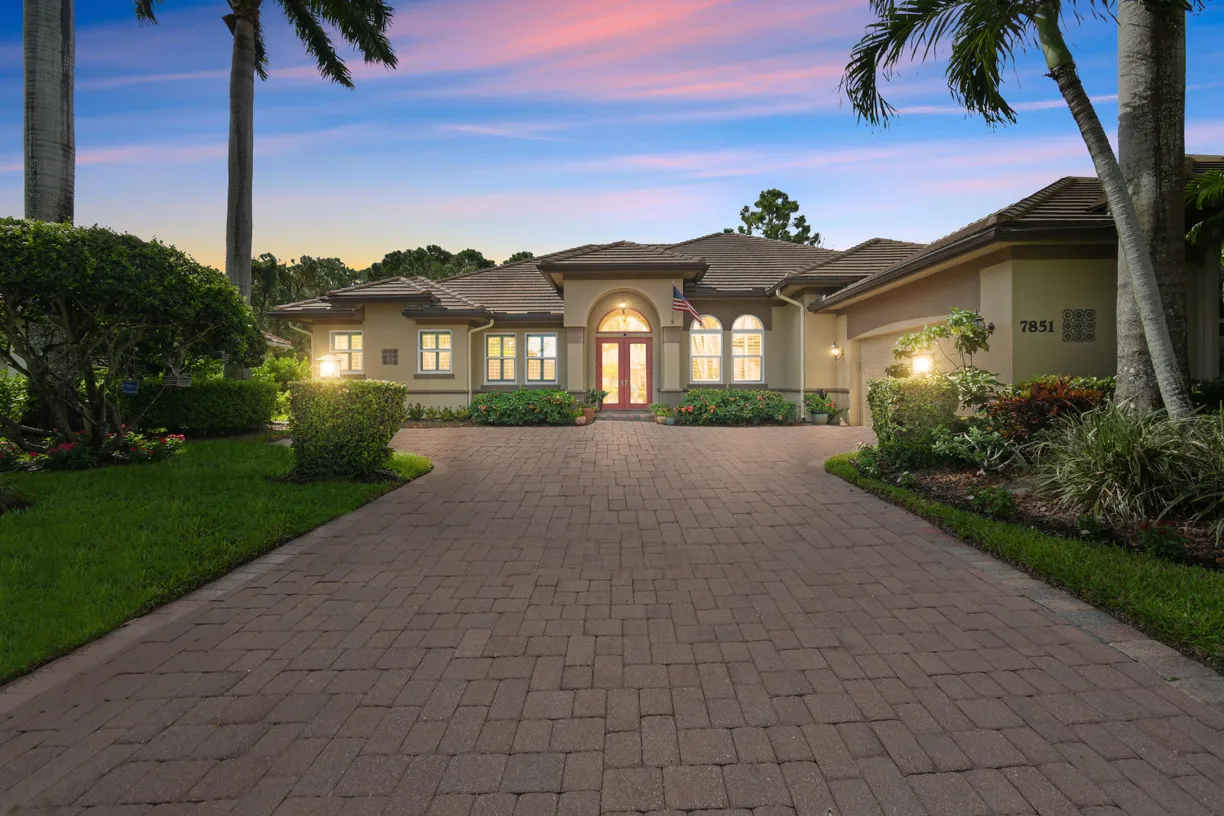 South Florida Real Estate | View 7851 SE Double Tree Drive | Listing