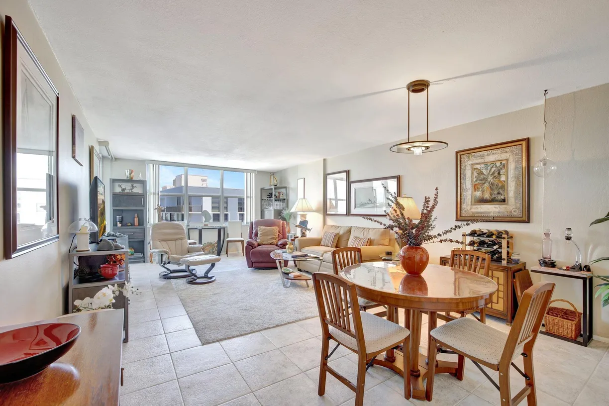 South Florida Real Estate | View 3015 N Ocean Boulevard, 17b | Listing