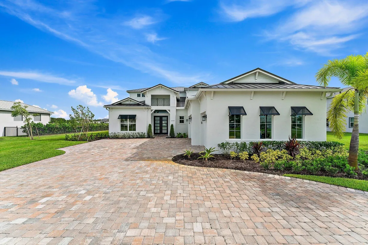 South Florida Real Estate | View 20084 SE Bridgewater Drive | Listing