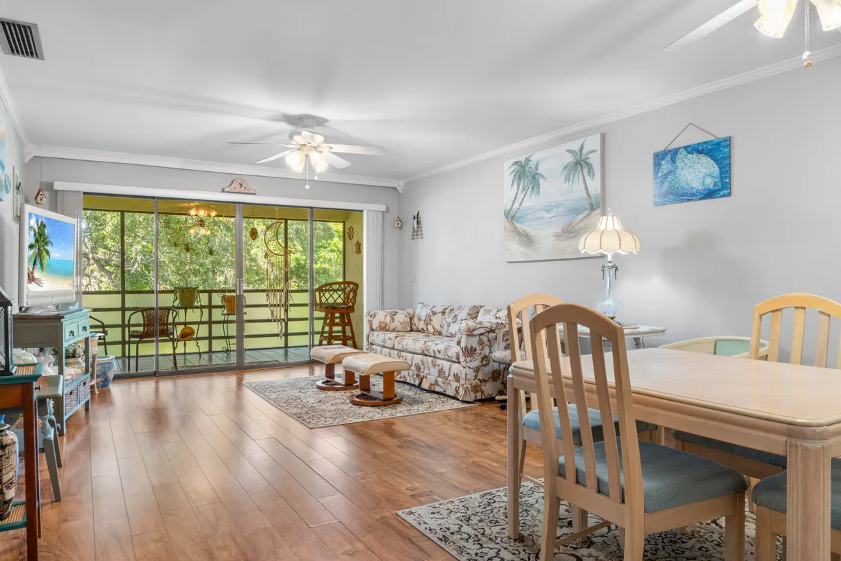 South Florida Real Estate | View 400 18th Street, P-5 | 2 Beds, 2 Baths