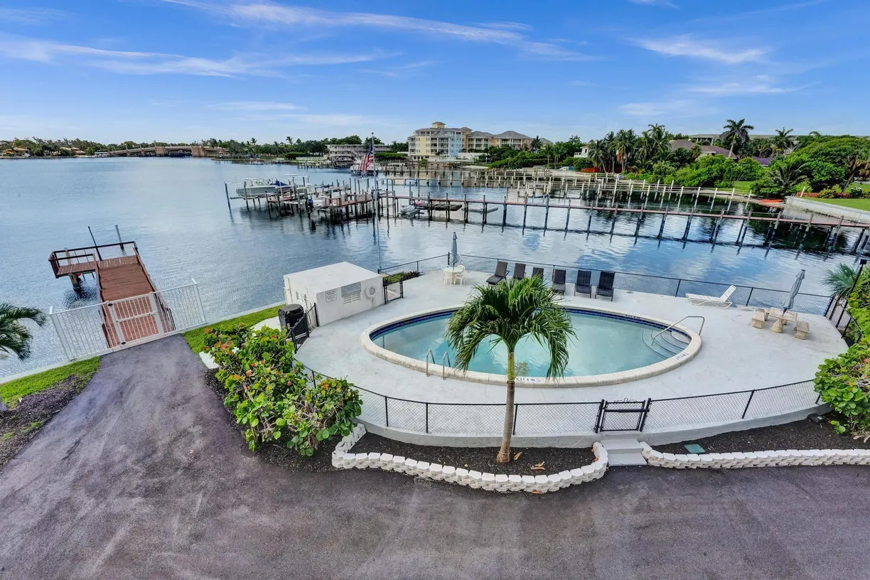 South Florida Real Estate | View 231 E Lantana Road, 304 | Listing