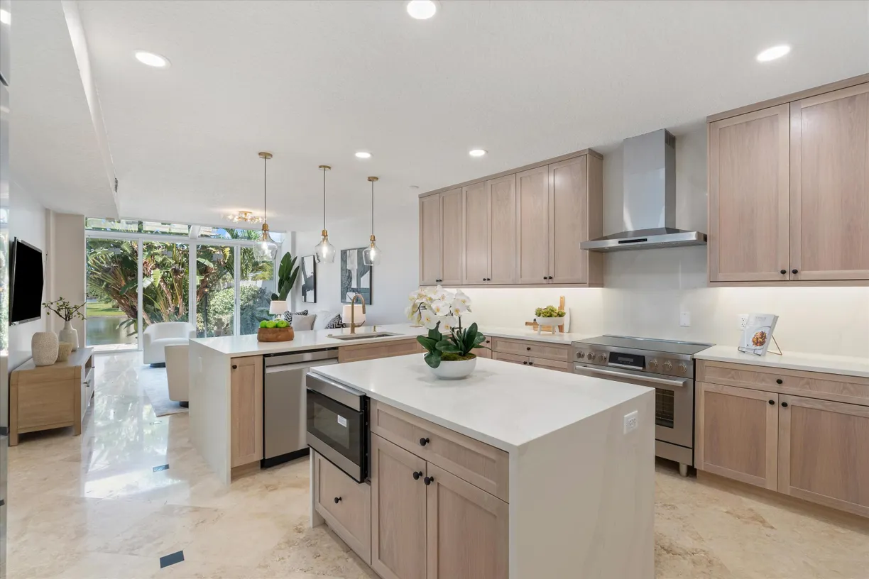 South Florida Real Estate | View 1000 N Us Highway 1, 615 | 2 Beds, 2 Baths