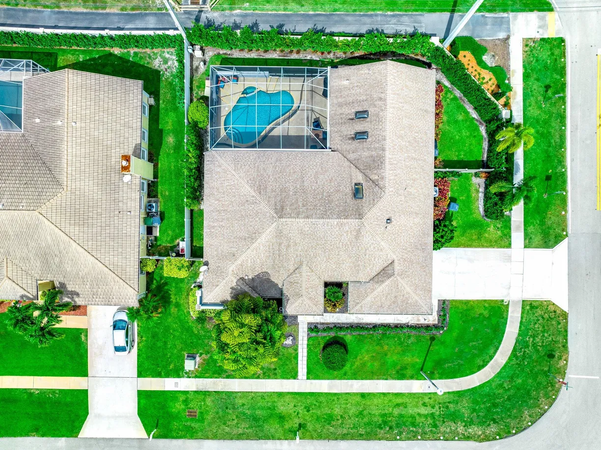 South Florida Real Estate | View 1800 Lynton Circle | Listing