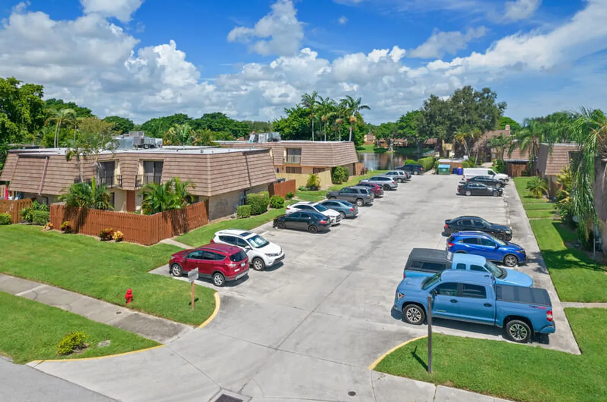 South Florida Real Estate | View 632 Springdale Circle | Listing