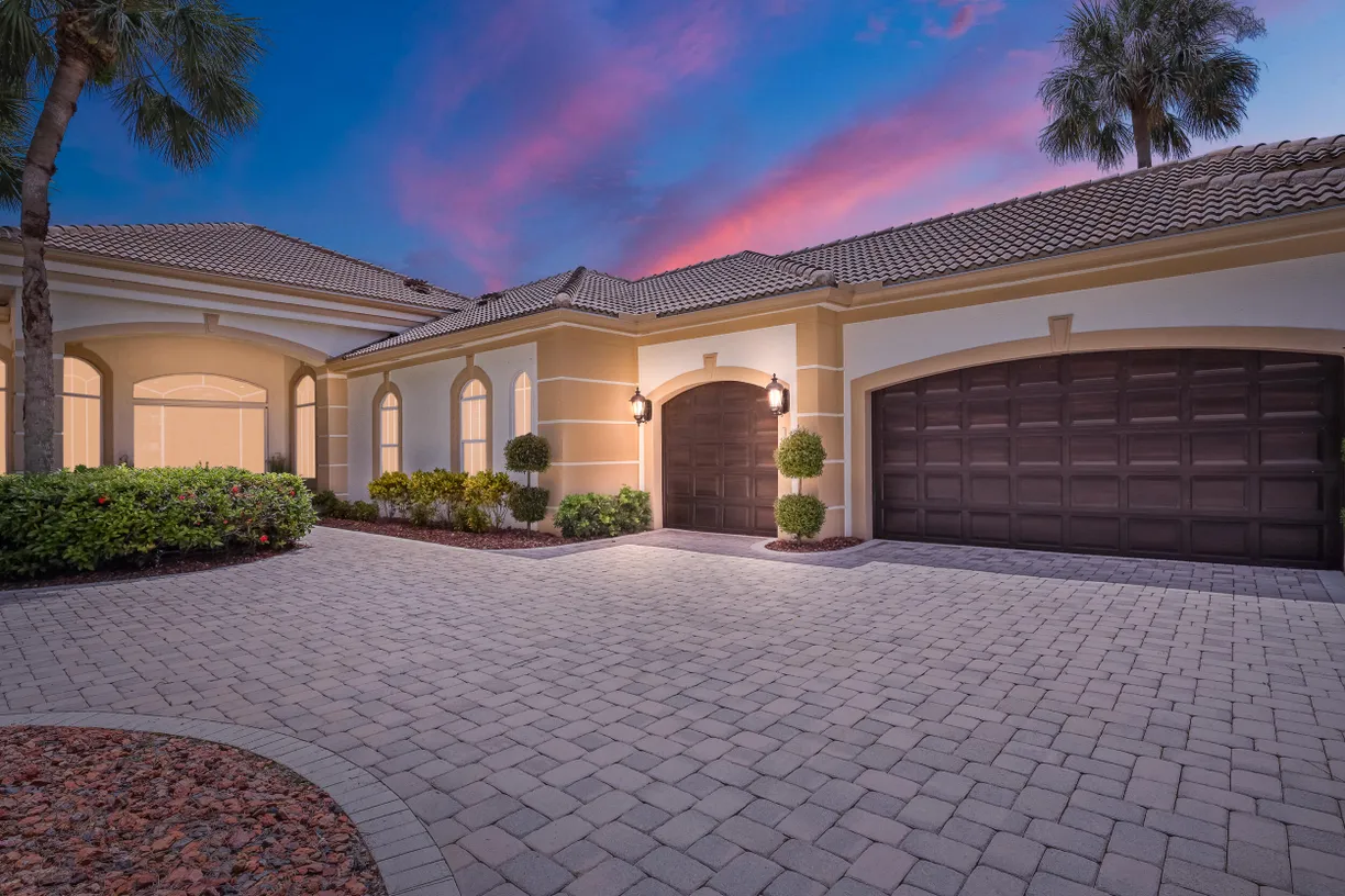 South Florida Real Estate | View 8385 Ironhorse Court | 4 Beds, 4 Baths