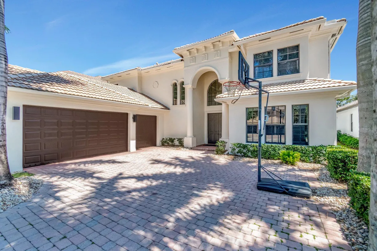 South Florida Real Estate | View 16106 Rosecroft Terrace | 6 Beds, 5 Baths