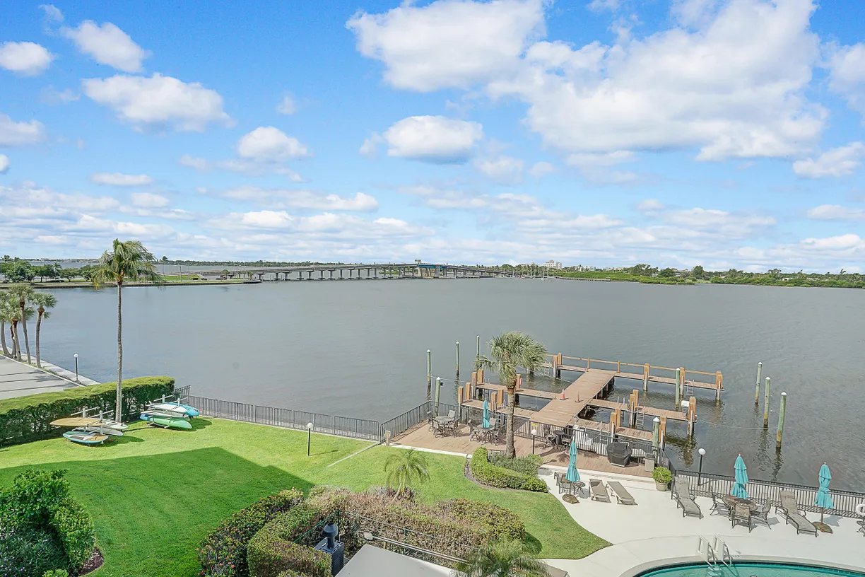 South Florida Real Estate | View 2840 S Ocean Boulevard, 406 | 2 Beds, 2 Baths
