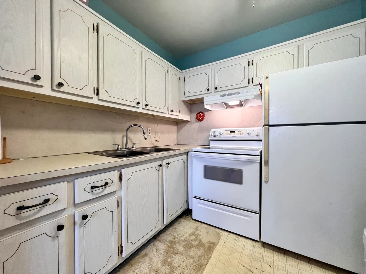 South Florida Real Estate | View 209 Salisbury I | Listing