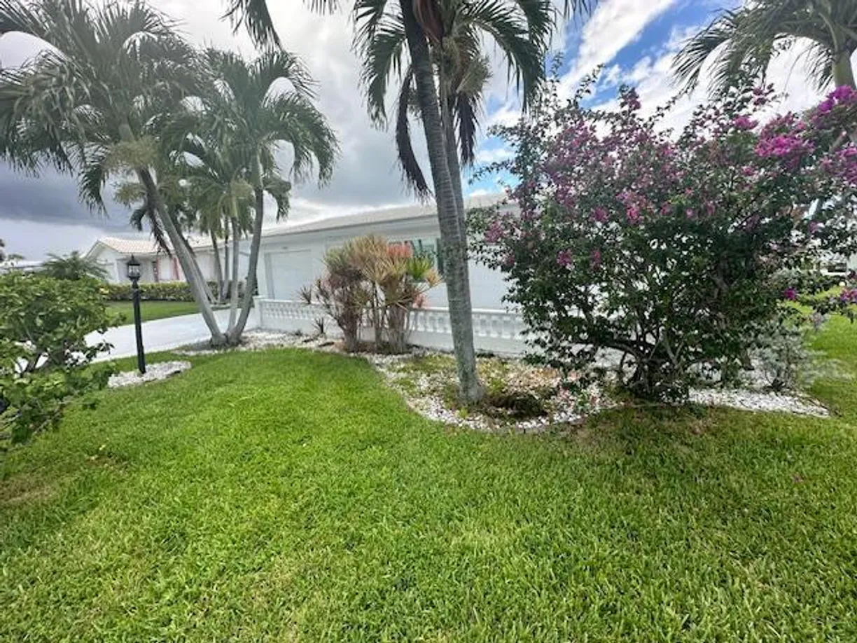 South Florida Real Estate | View 1901 SW 20th Circle | 3 Beds, 2 Baths