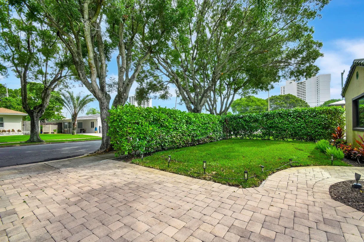 South Florida Real Estate | View 504 51st Street | Listing