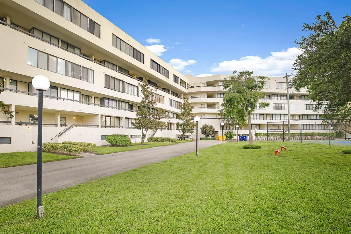 South Florida Real Estate | View 1401 S Federal Highway, 411 | Listing