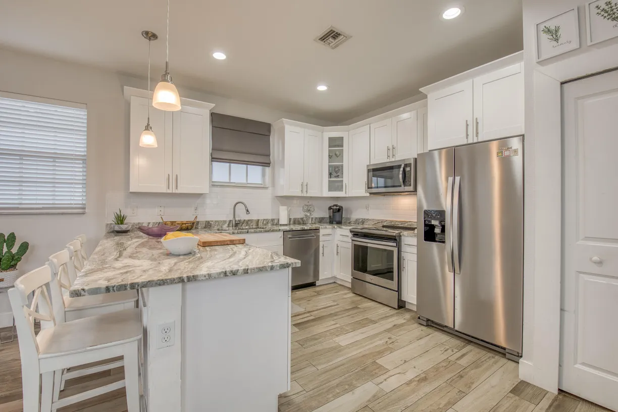 South Florida Real Estate | View 405 S M Street | 3 Beds, 2 Baths