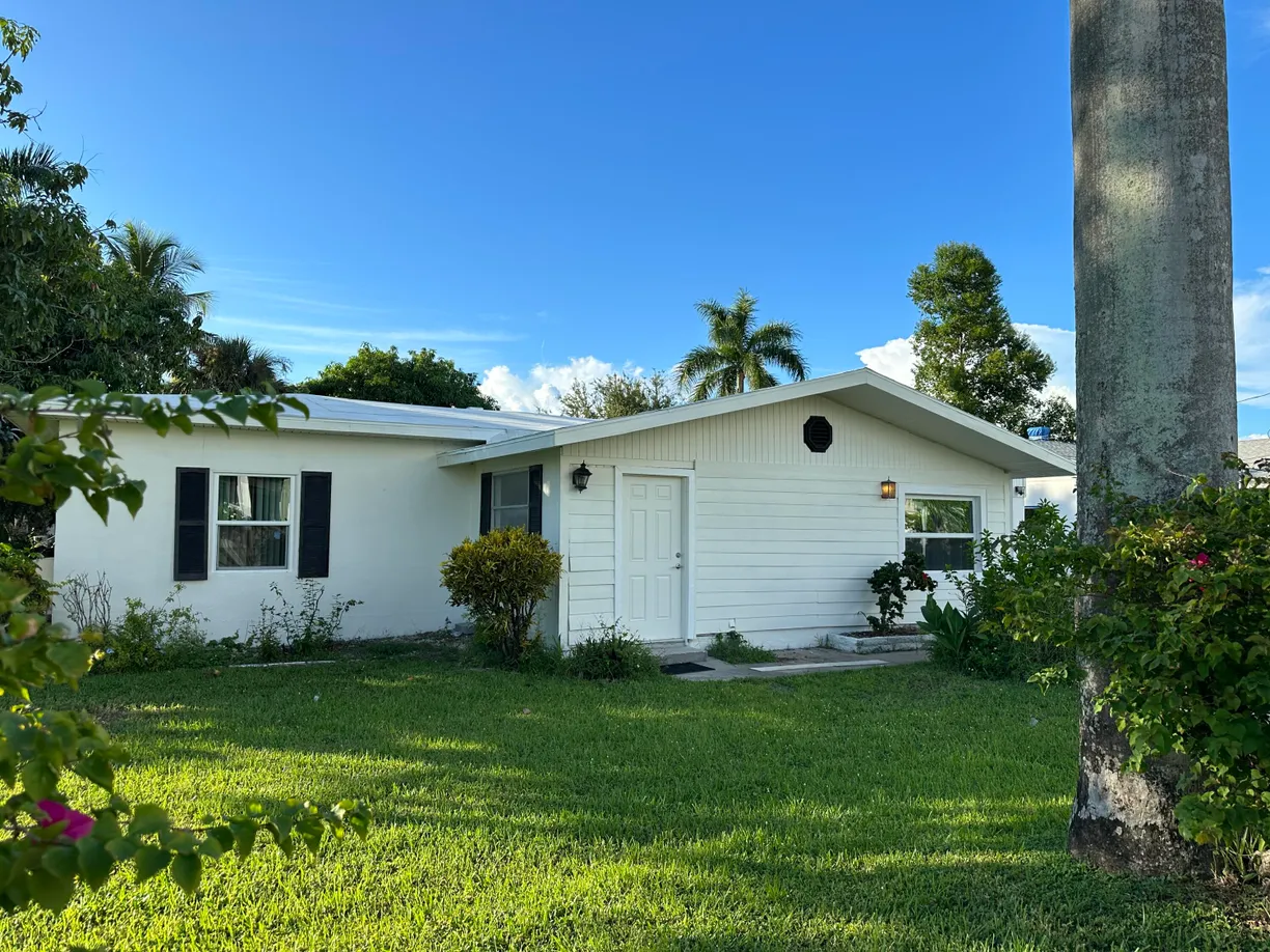 South Florida Real Estate | View 84 E North Shore Avenue | Listing
