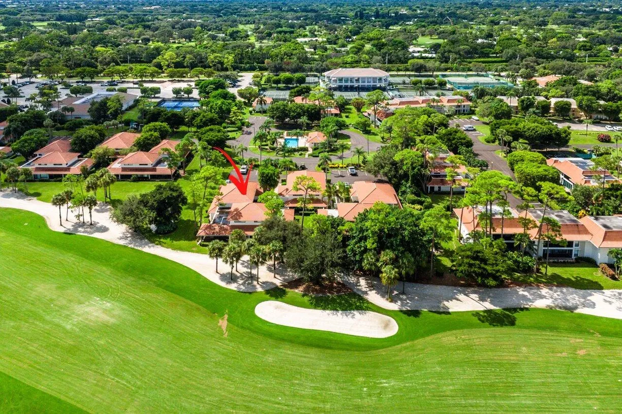 South Florida Real Estate | View 4143 Kittiwake Court, Kittiwake | 1 Bed, 1 Bath