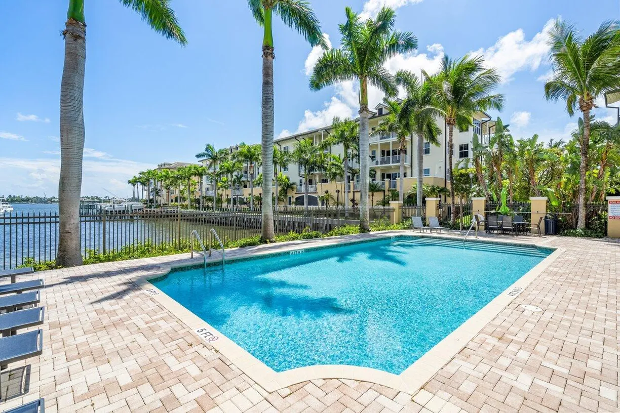 South Florida Real Estate | View 3940 N Flagler Drive, 204 | Listing