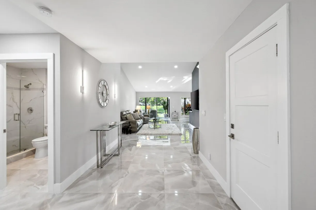 South Florida Real Estate | View 4847 Boxwood Circle | Listing
