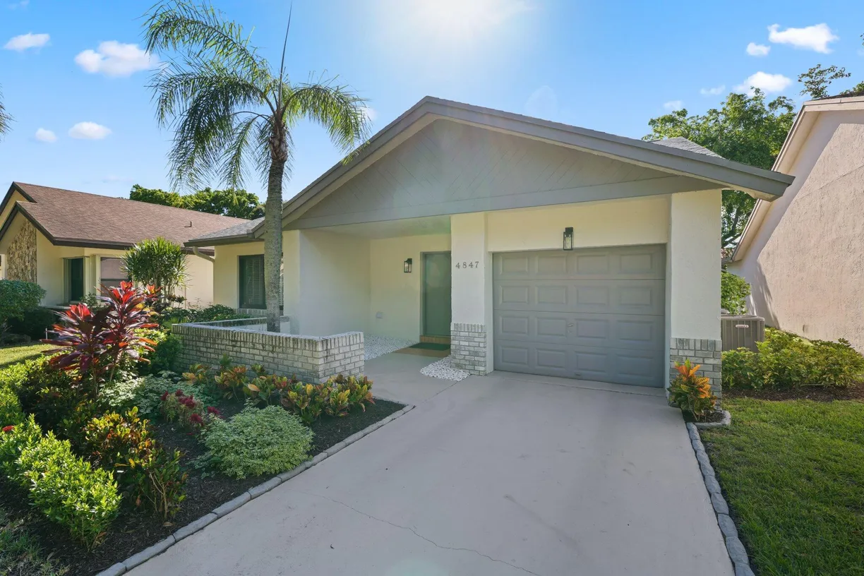 South Florida Real Estate | View 4847 Boxwood Circle | Listing