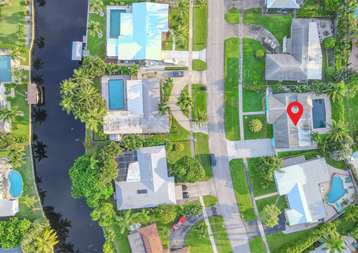 South Florida Real Estate | View 2301 Edgewater Drive | Listing