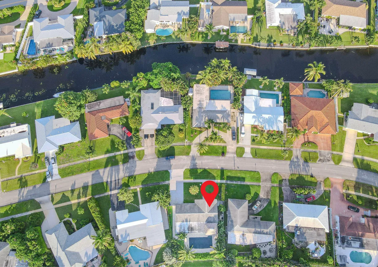 South Florida Real Estate | View 2301 Edgewater Drive | Listing