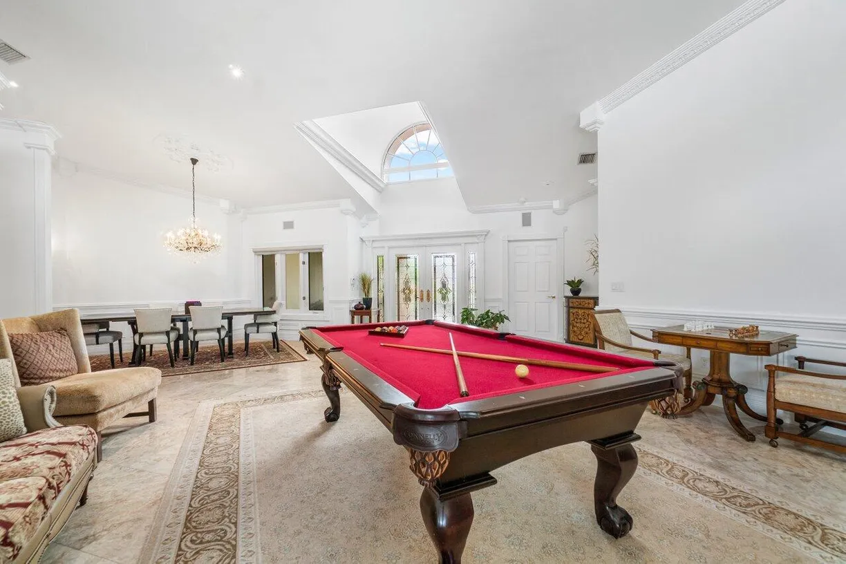 South Florida Real Estate | View 4875 Oxford Way | Listing
