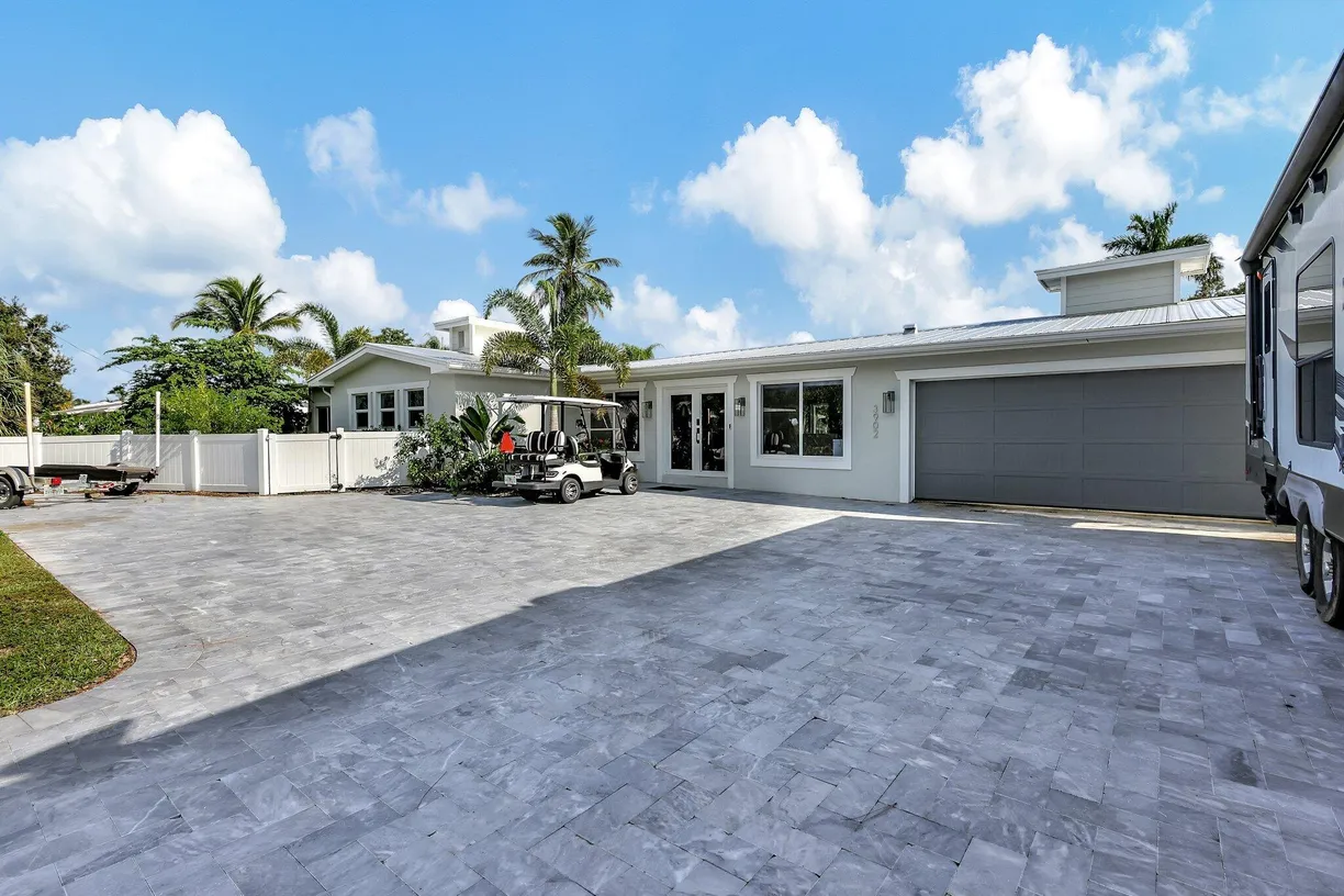 South Florida Real Estate | View 3902 SE Coquina Drive | Listing