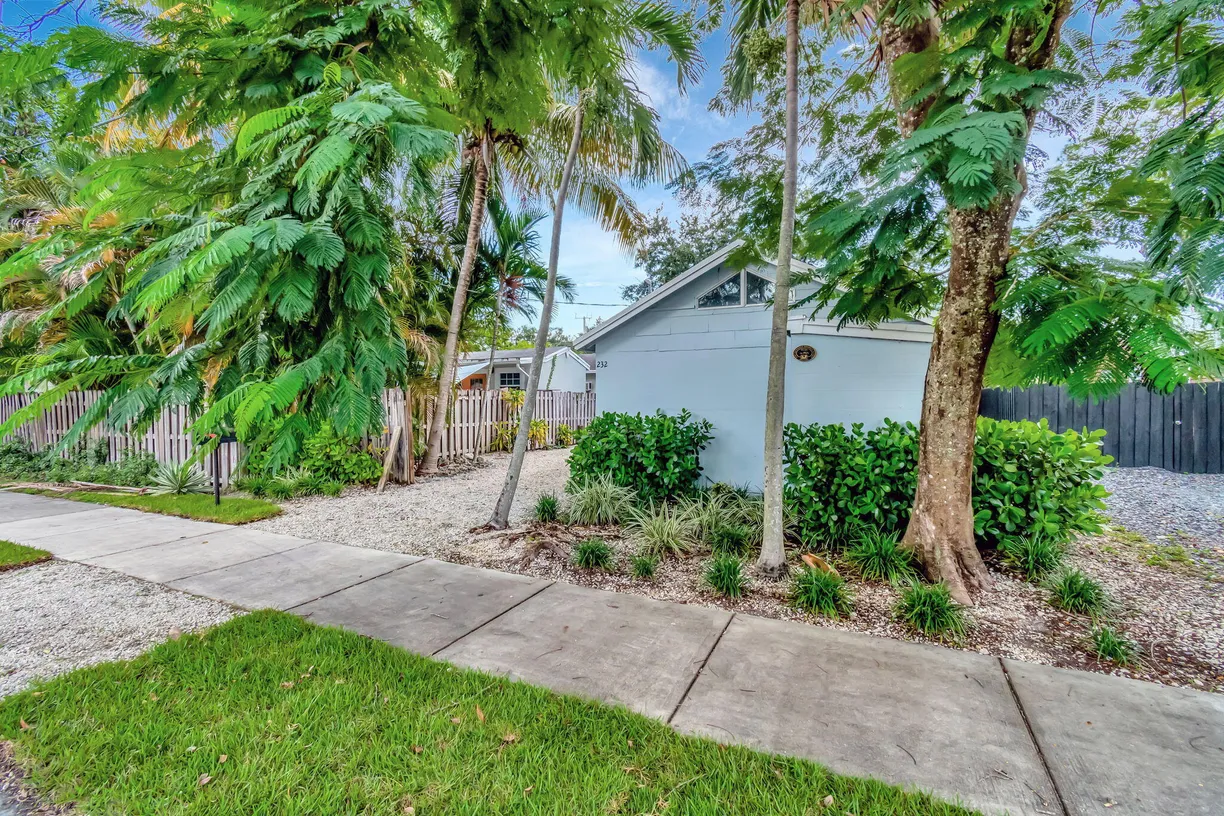 South Florida Real Estate | View 232 SW 12th Avenue | Listing