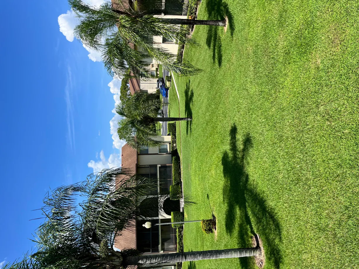 South Florida Real Estate | View 336 Knotty Pine C2 Circle, C-2 | 2 Beds, 2 Baths