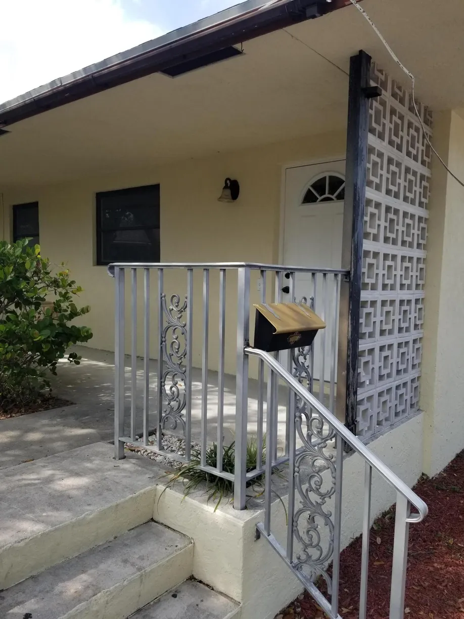 South Florida Real Estate | View  | 2 Beds, 2 Baths